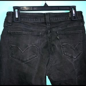 Levi’s black skinny jeans